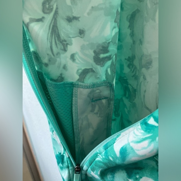 Women’s Tommy Bahama long active jacket Size-Small - Picture 4 of 8